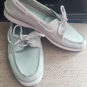 Sperry Top Sider mint green size 7